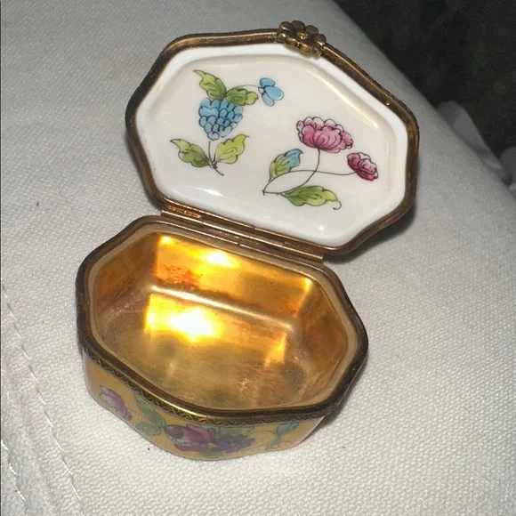 Limoges Yellow Floral Accessory Box - Picture 3 of 4